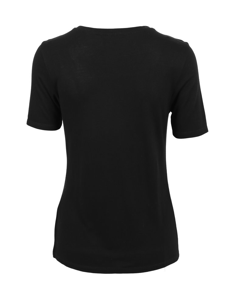 Calio black t-shirt